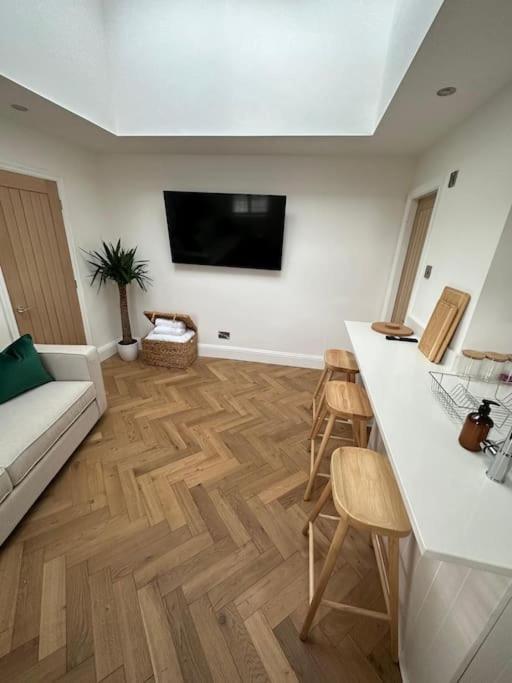 Apartment In *